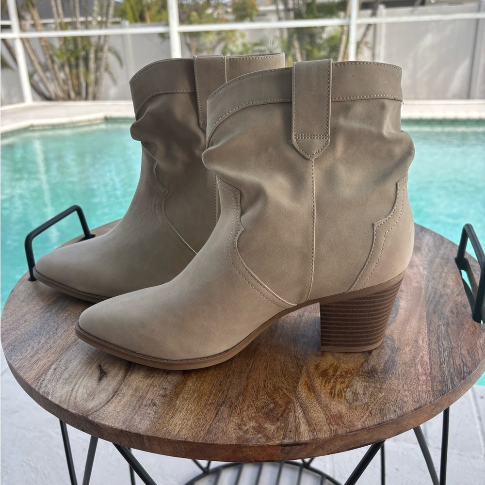 Time and True Women's Western Slouch Ankle Boots